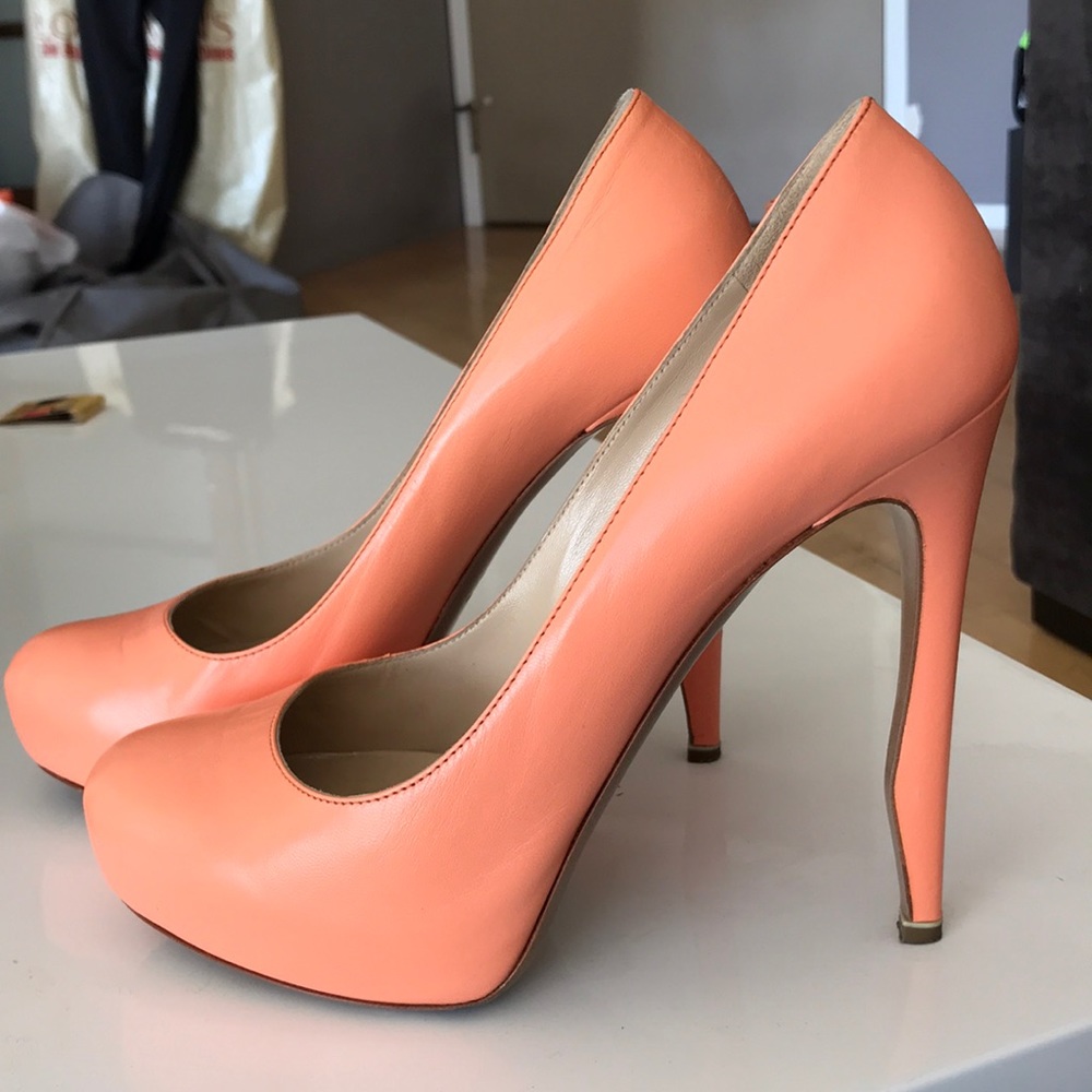 Nicholas Kirkwood Ltha sign heel fawn pump